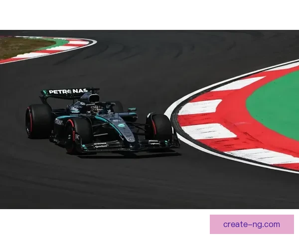 F1赛季激烈角逐 法拉利与梅赛德斯再度上演冠军争夺战